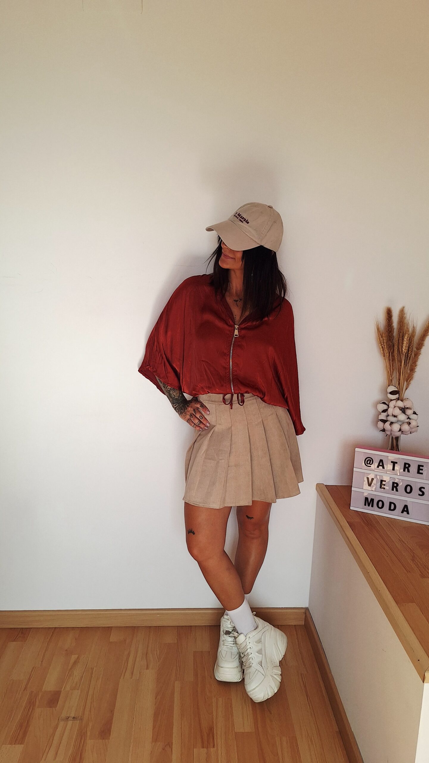 Falda Suede vibe🤍 - Imagen 3